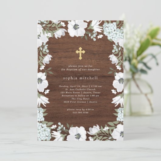 Rustieke grijze en witte bloemenhouten look | doop kaart (Staand voorkant)