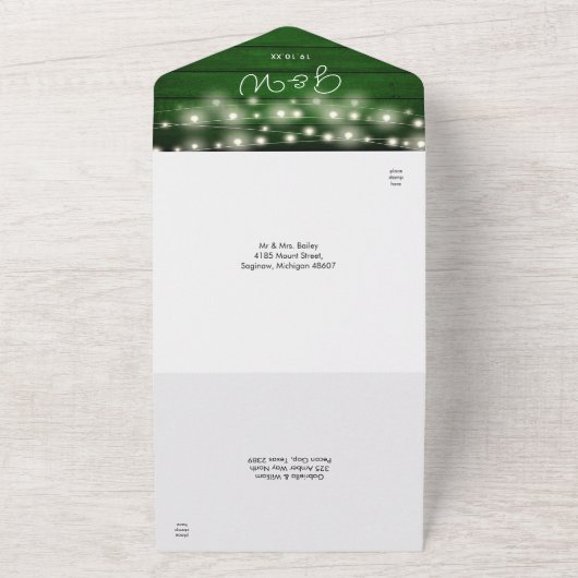 Rustieke Groene Houten Strijklichten Foto Bruiloft All In One Uitnodiging (Buitenkant)