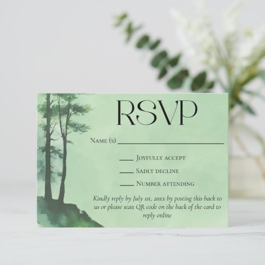 Rustieke Groene Waterverf Pijnbomen QR Code Weddin RSVP Kaartje (Staand voorkant)
