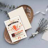 Rustieke handgetekende cowboy verjaardagsfeestuitn kaart