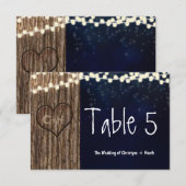 Rustieke hart in boom gekerfd tafelnummerkaart kaart (Voorkant / Achterkant)