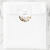 Rustieke herfst berg dennenbos bruiloft ronde sticker (Tas)