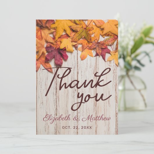 Rustieke herfst bladeren hout bedankkaart (Staand voorkant)