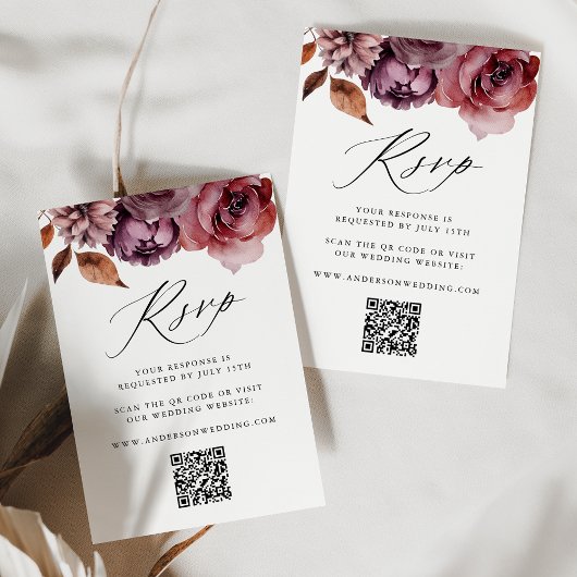Rustieke herfst Marsala Bloemen QR Code Bruiloft RSVP Kaartje