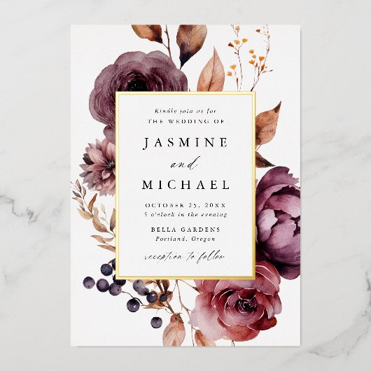 Rustieke herfst Marsala Bloemenbruiloft Folie Uitnodiging (Voorkant)