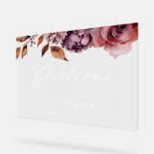 Rustieke herfst Marsala Bloemenbruiloft Welkom Acryl Bord (Hoek)