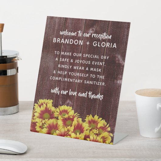 Rustieke herfst Zonnebloemen op hek Bruiloft Reclamebord Met Voetstuk (Insitu)