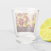 Rustieke herfst Zonnebloemen op hek Bruiloft Shot Glas (Achterkant)