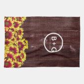 Rustieke herfst Zonnebloemen op hek Bruiloft Theedoek (Horizontaal)