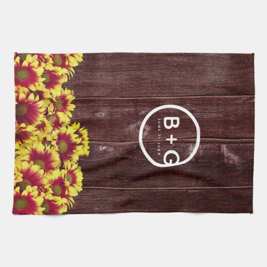 Rustieke herfst Zonnebloemen op hek Bruiloft Theedoek (Horizontaal)