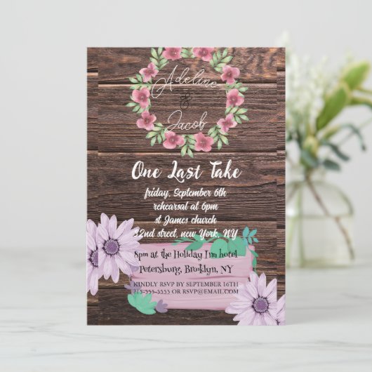 Rustieke Houten bloemige Trouw Rehearsal Diner kaa Kaart (Staand voorkant)