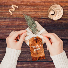 Rustieke houten boomstam monogram huwelijksdankjew cadeaulabel