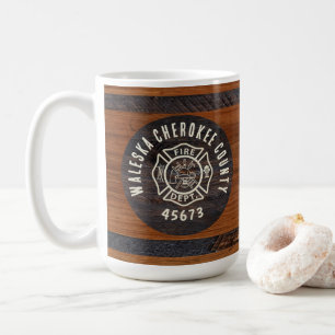 Rustieke houten brandweerembleem koffiemok