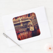 Rustieke houten deur met antieke koperen slot stic vierkante sticker (Envelop)