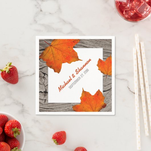 Rustieke houten en bladervallen bruiloft papieren  servetten (Insitu)