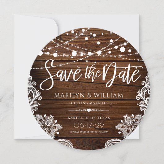 Rustieke houten en slingerlichtjes bruiloft met ka save the date (Voorkant)