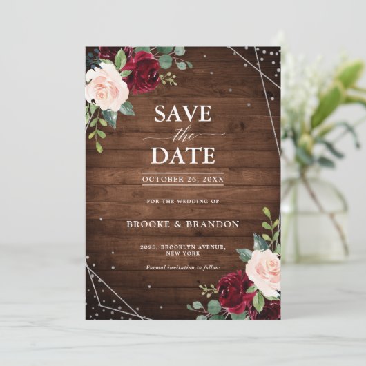 Rustieke Houten Geometrische Bordeaux Bloemige Tro Save The Date (Staand voorkant)