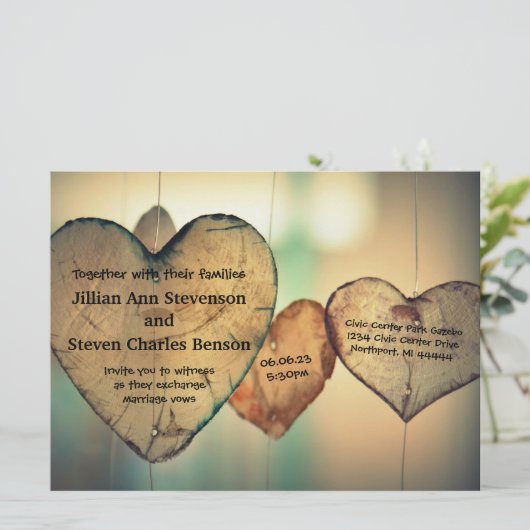 Rustieke houten harten - 6.5 x8.75 bruiloft uitnod kaart (Staand voorkant)