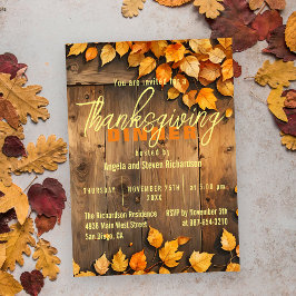Rustieke houten herfstbladeren Thanksgiving-diner Kaart
