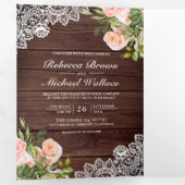 Rustieke houten kant roze bloemrijke QR-code trouw Drieluik Uitnodiging (Binnenzijde eerst)