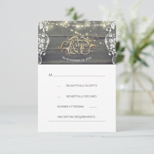 Rustieke Houten Kant String Lights Huwelijk RSVP K Kaartje (Staand voorkant)