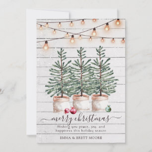 Rustieke houten kerstbomen slingerlichtjes feestdagenkaart