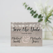 Rustieke houten lichten Bruiloft Save the Date Briefkaart (Staand voorkant)