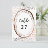 Rustieke houten plak koper bruiloft tafel nummers kaart (Staand voorkant)