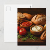 Rustieke houten plank met ambachtelijke broodjes k briefkaart (Voorkant / Achterkant)