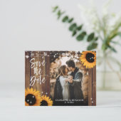 Rustieke Houten Strijklichten Zonnebloemen Bruilof Save The Date (Staand voorkant)