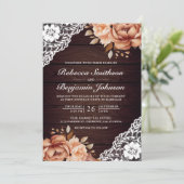 Rustieke houten terracotta bloemenkant QR code bru Kaart (Staand voorkant)