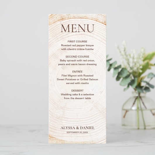 Rustieke houten trouwmenu met boomstam en nerfstru menu (Staand voorkant)