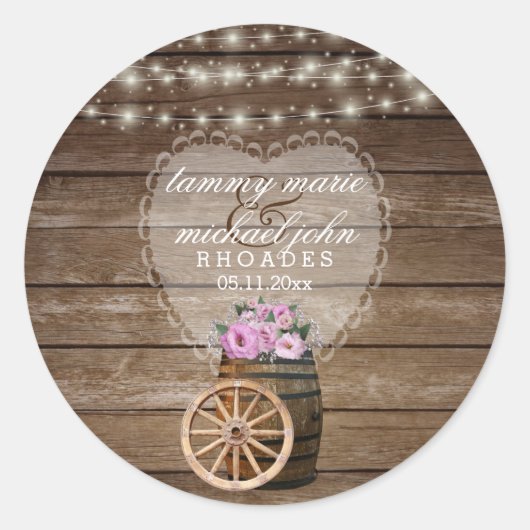 Rustieke houten vat bruiloft met roze bloemen ronde sticker (Voorkant)