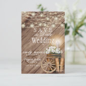 Rustieke houten vat en witte bloemen save the date (Staand voorkant)