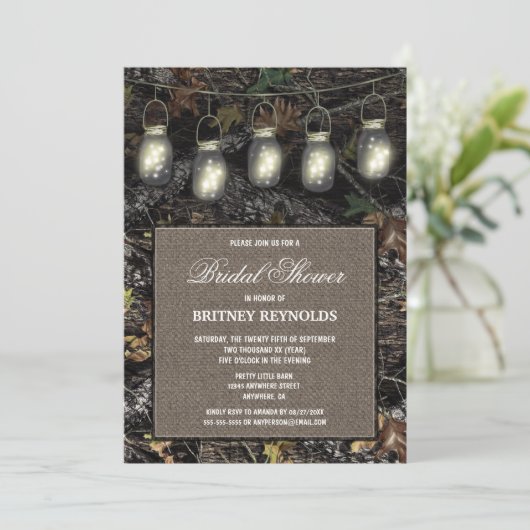 Rustieke jacht Camo bruids douche uitnodigingen (Staand voorkant)