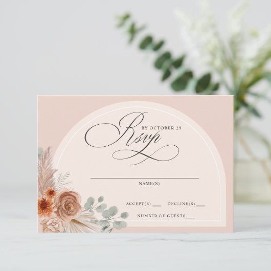 Rustieke kalligrafie Boho terracotta pampas bruilo RSVP Kaartje (Staand voorkant)