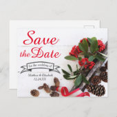 Rustieke kerst Holly & Pine kegels Save The Date Aankondigingskaart (Voorkant / Achterkant)