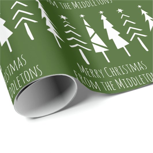 Rustieke kerstbomen op groen gepersonaliseerd cadeaupapier (Rol Hoek)