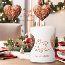 Rustieke kerstkoekje versierd met traditionele