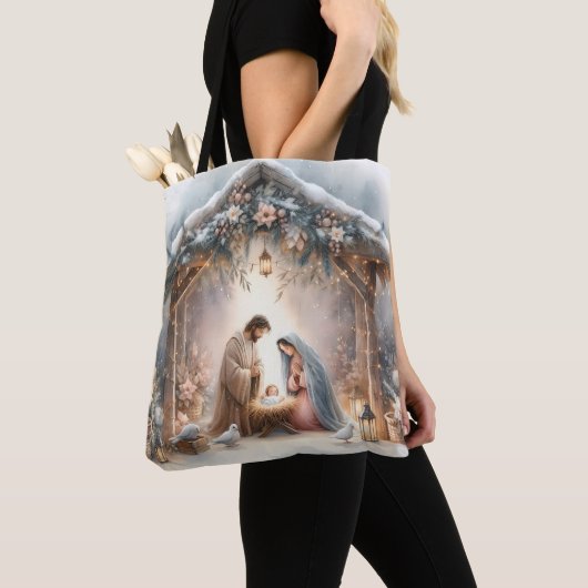 Rustieke kerststal met winterbloemen tote bag (Dichtbij)