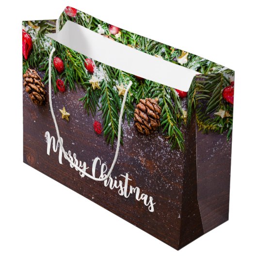 Rustieke Kersttafel met Dennen & Sneeuw Groot Cadeauzakje (Voorkant Gekanteld)