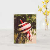 Rustieke kerstversiering en groen op een hek kaart (Gele Bloem)