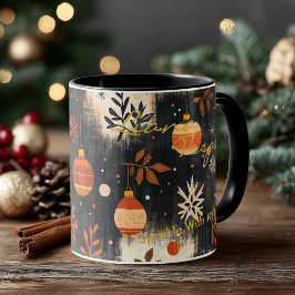 Rustieke kerstversiering met oranje en goud mok