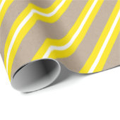 Rustieke Kraft Geel Wit Wide Stripe Vakantie Cadeaupapier (Rol Hoek)