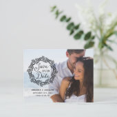 rustieke krans | Kalligrafie Foto Sla de datum op Aankondigingskaart (Staand voorkant)