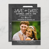 Rustieke Krijtbord Trouwfoto Save the Date Aankondigingskaart (Voorkant / Achterkant)