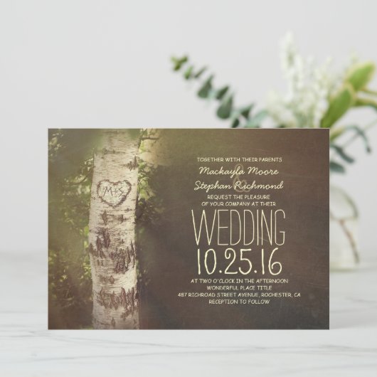 Rustieke land berk boom bruiloft uitnodigingen (Staand voorkant)