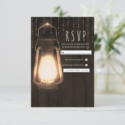 Rustieke Lantaarn & Lichten Bruin Hout Bruiloft RS RSVP Kaartje (Staand voorkant)