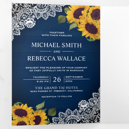 Rustieke Marine Blauw Houten Kant Zonnebloem Bruil Drieluik Uitnodiging (Binnenzijde eerst)