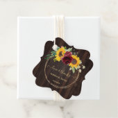 Rustieke Marsala Bloem Zonneschermen Houten Bruilo Bedankjes Labels (In situ)